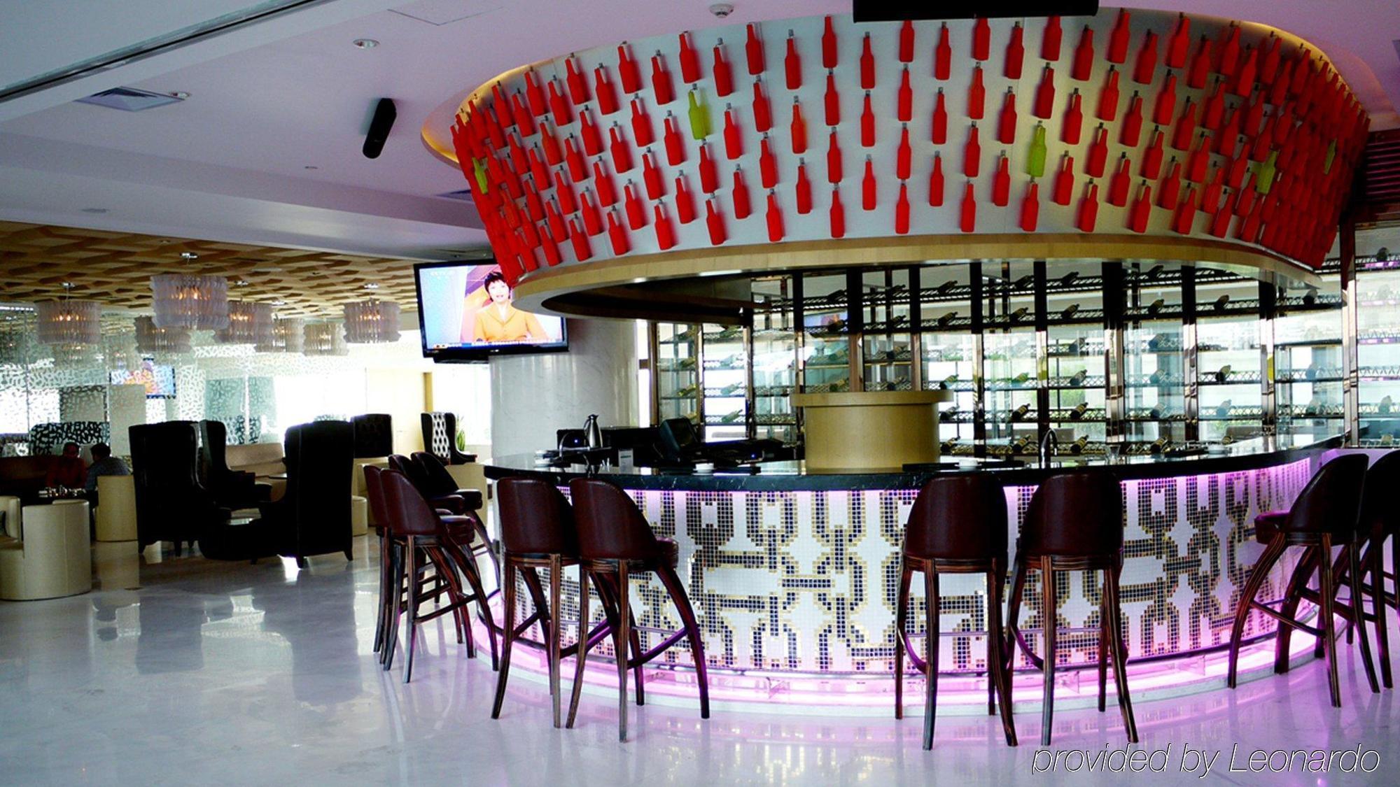 Holiday Inn Shijiazhuang Central By Ihg Esterno foto